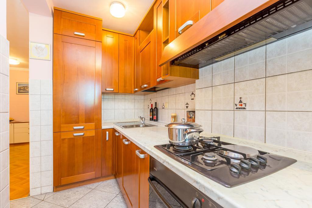 Apartments Bolonic Кърк Екстериор снимка